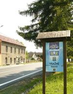 Od města Odry kolem Oderských rybníků před dálniční estakádou